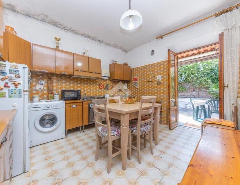 appartamento in vendita a Roma in zona Finocchio