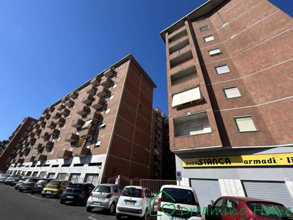 appartamento in vendita a Roma in zona Ardeatino