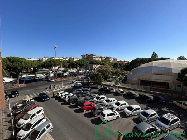 appartamento in vendita a Roma in zona Ardeatino