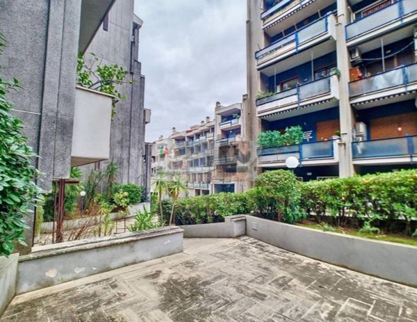 appartamento in vendita a Roma in zona Ardeatino