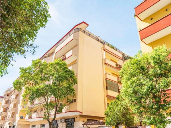 appartamento in vendita a Roma in zona Appio Claudio