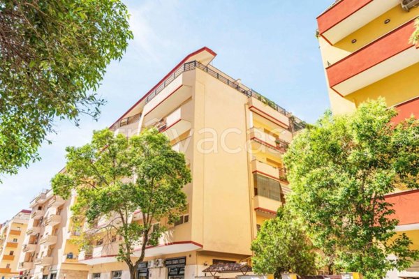 appartamento in vendita a Roma in zona Appio Claudio