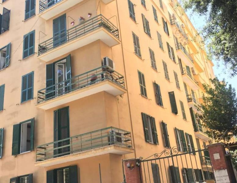 appartamento in vendita a Roma in zona Castro Pretorio