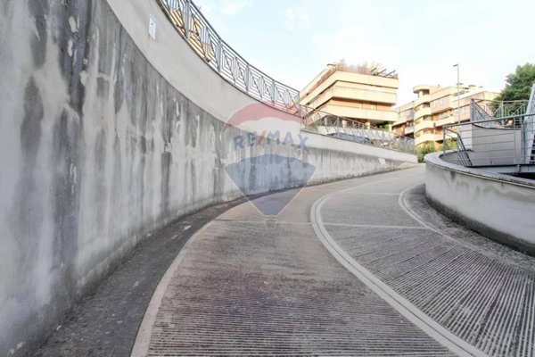 appartamento in vendita a Roma in zona EUR