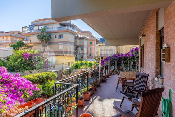 appartamento in vendita a Roma in zona Ostia