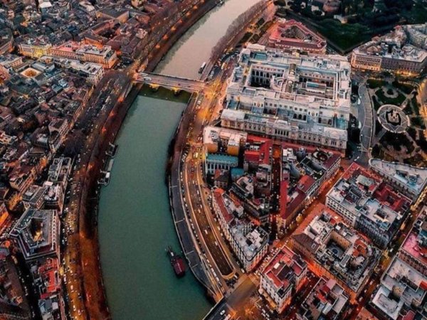 negozio in vendita a Roma in zona Testaccio