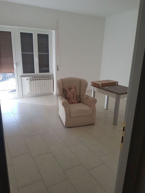 appartamento in vendita a Roma in zona Torre Angela