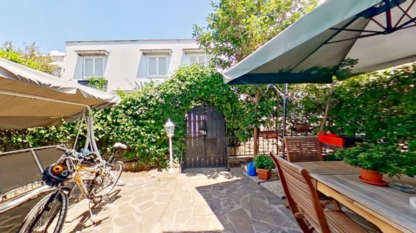 casa indipendente in vendita a Roma in zona Colle del Sole