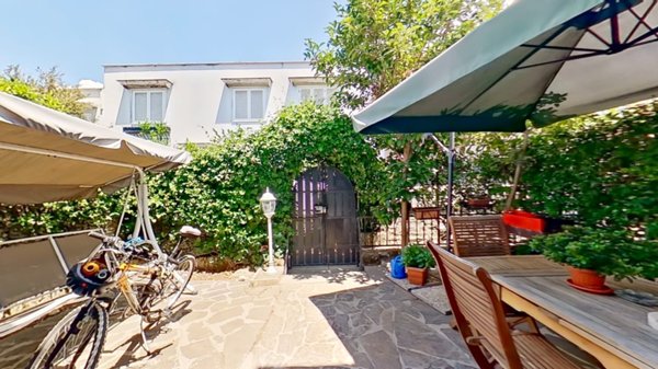 casa indipendente in vendita a Roma in zona Colle del Sole