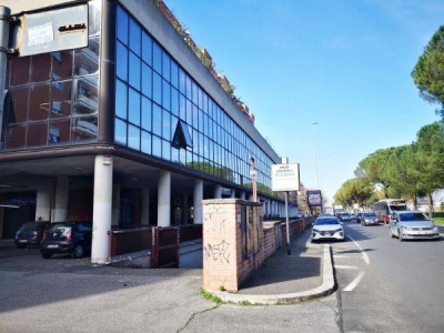 ufficio in vendita a Roma in zona Collatino