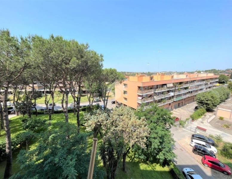 appartamento in vendita a Roma in zona Spinaceto