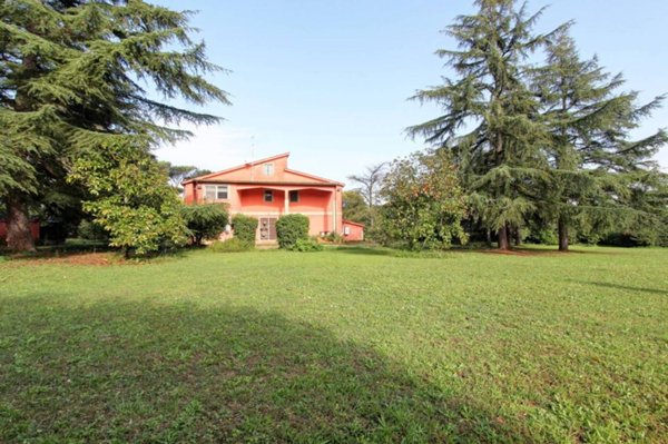 casa indipendente in vendita a Roma in zona Tor di Quinto