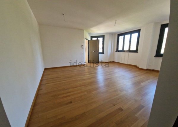 appartamento in vendita a Roma in zona Mostacciano