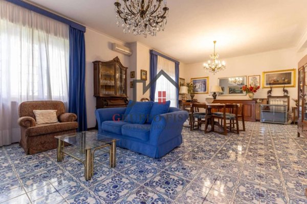 appartamento in vendita a Roma in zona Tomba di Nerone