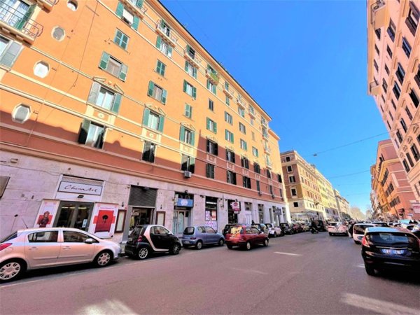 negozio in vendita a Roma