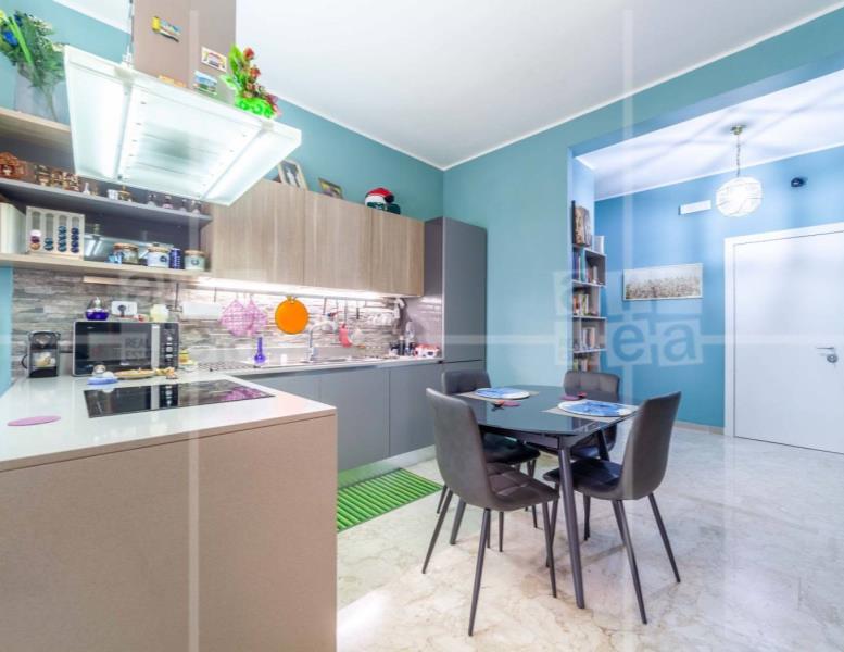 appartamento in vendita a Roma in zona Ostiense