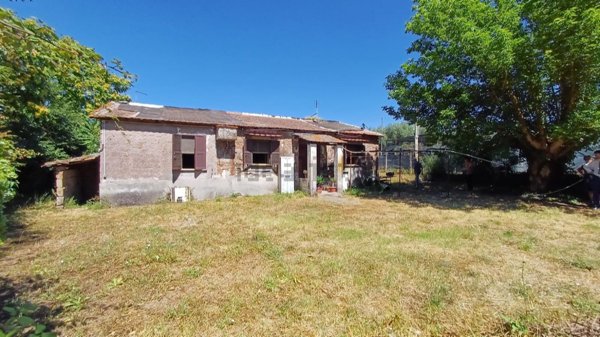 casa indipendente in vendita a Roma in zona Collatino