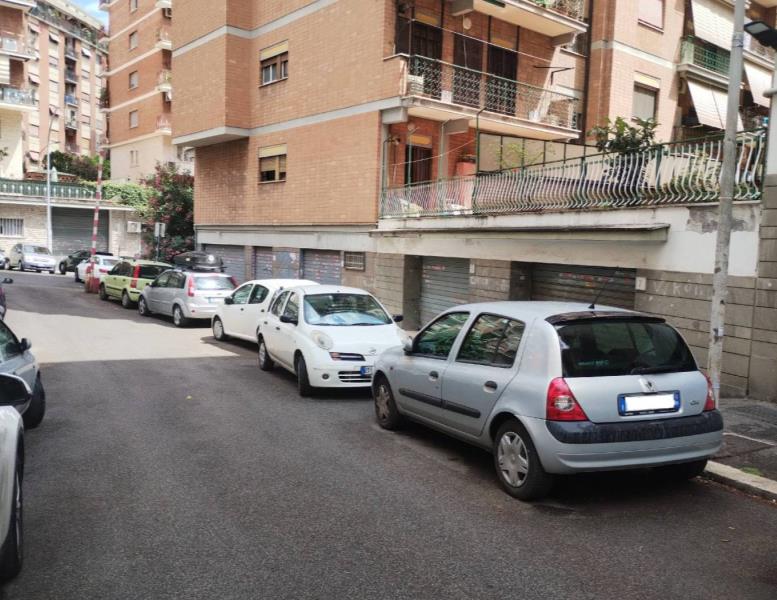 locale commerciale in vendita a Roma in zona Pietralata