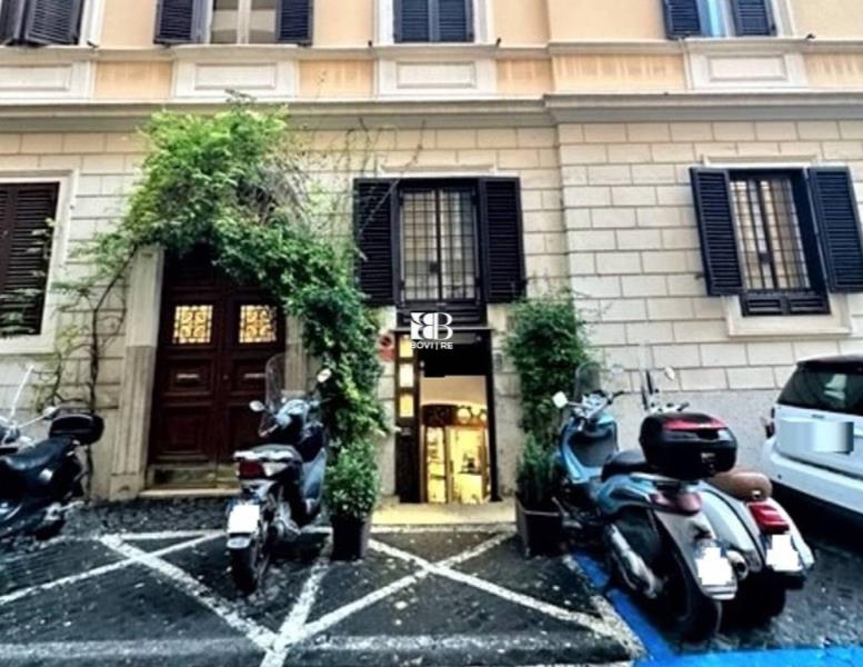 casa semindipendente in vendita a Roma in zona Rione Borgo