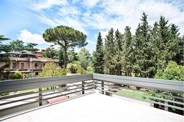 appartamento in vendita a Roma in zona Mostacciano