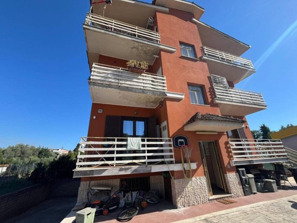 appartamento in vendita a Roma in zona Castel di Leva
