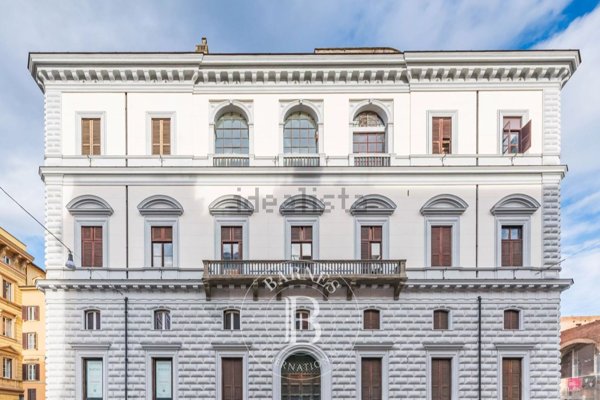 appartamento in vendita a Roma in zona Campo Marzio