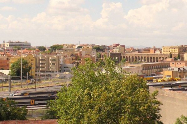 appartamento in vendita a Roma in zona Tuscolano