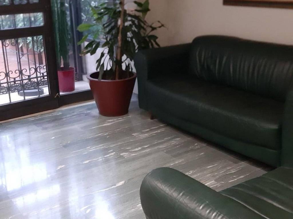 appartamento in vendita a Roma in zona Ostiense