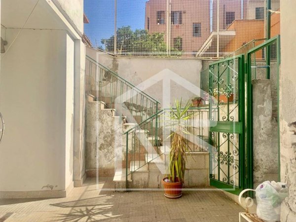 appartamento in vendita a Roma in zona Tuscolano