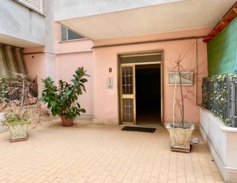appartamento in vendita a Roma in zona Acilia