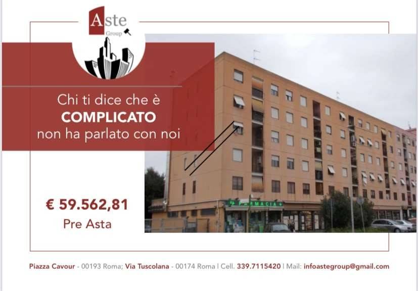 appartamento in vendita a Roma in zona Torre Angela