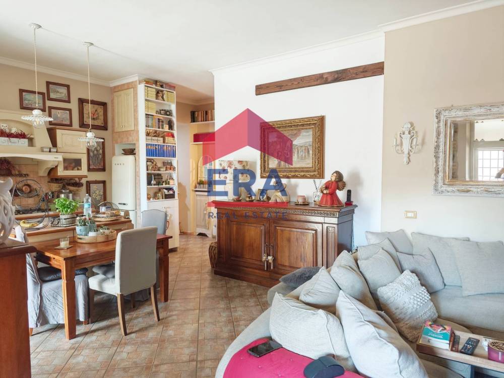 appartamento in vendita a Roma in zona Torre Maura
