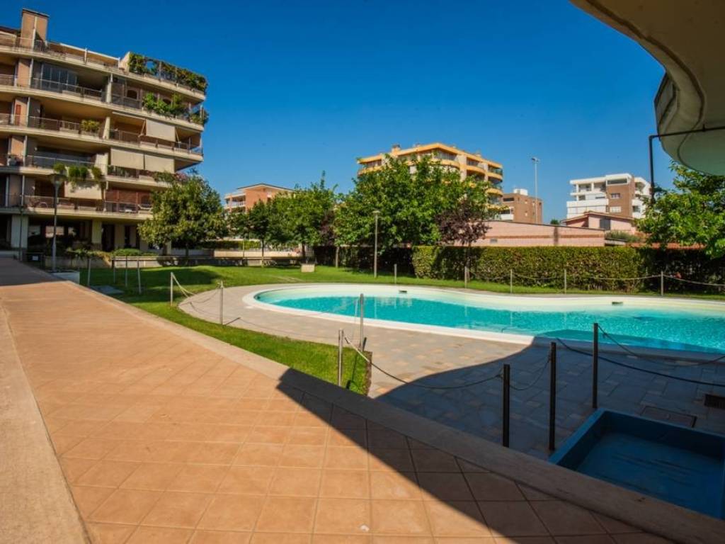 appartamento in vendita a Roma in zona Mezzocammino