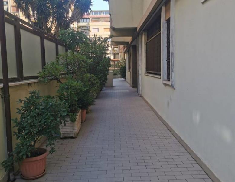 appartamento in vendita a Roma in zona Ostia