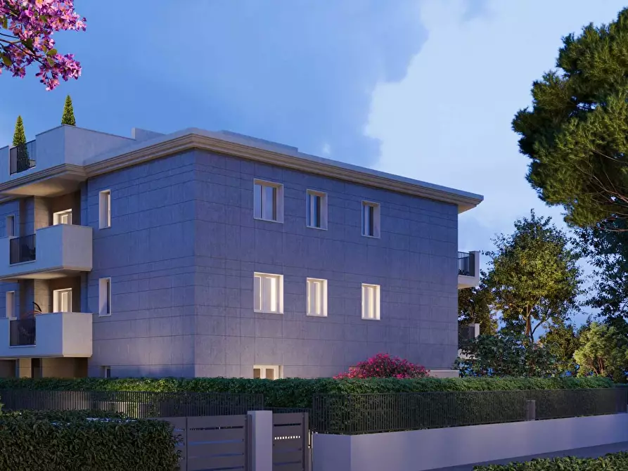 appartamento in vendita a Roma in zona Appio Claudio