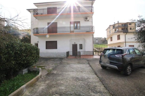 casa indipendente in vendita a Roma in zona Prima Porta