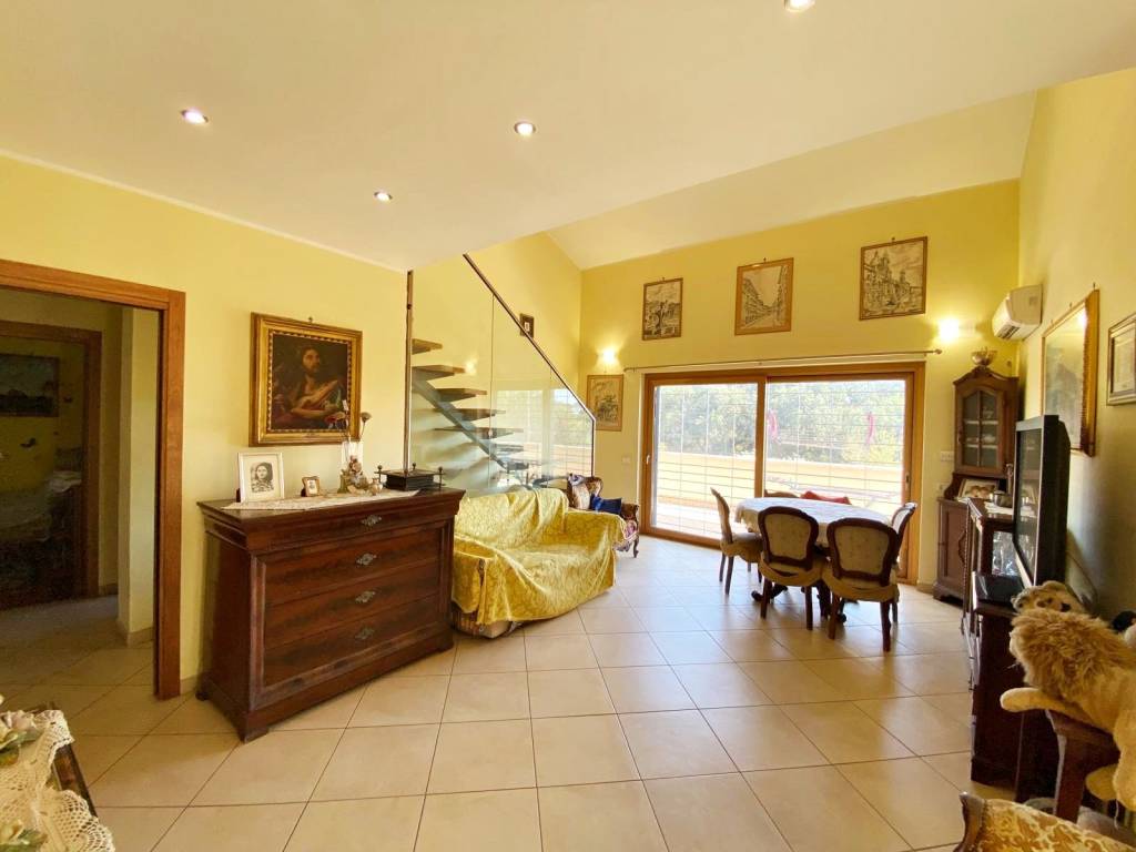 casa indipendente in vendita a Roma in zona Portuense