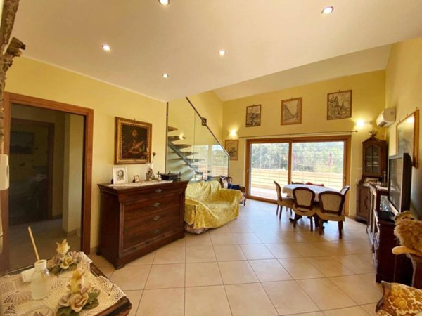 casa indipendente in vendita a Roma in zona Portuense