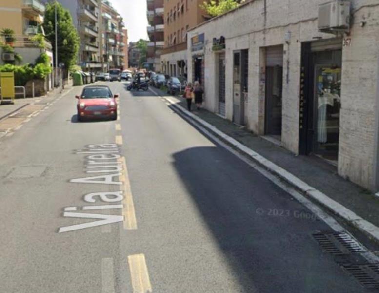 locale commerciale in vendita a Roma in zona Aurelio