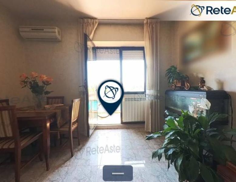 appartamento in vendita a Roma in zona Ostiense