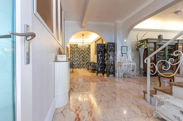 casa indipendente in vendita a Roma in zona Axa
