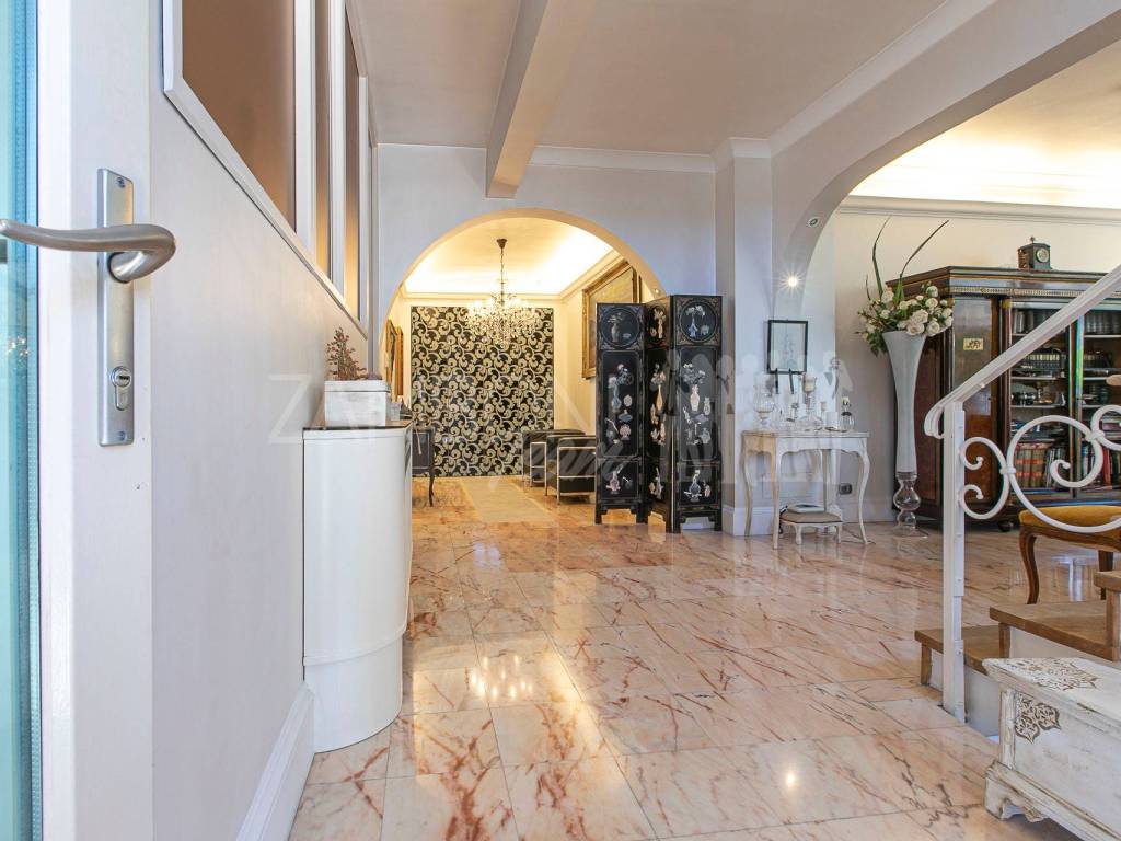 casa indipendente in vendita a Roma in zona Axa