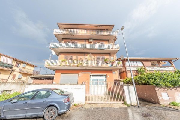 appartamento in vendita a Roma in zona Borghesiana