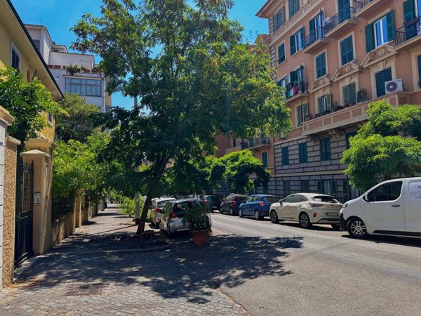 locale di sgombero in vendita a Roma in zona Trieste