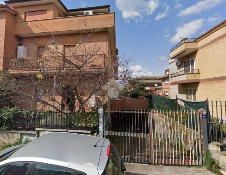 locale di sgombero in vendita a Roma
