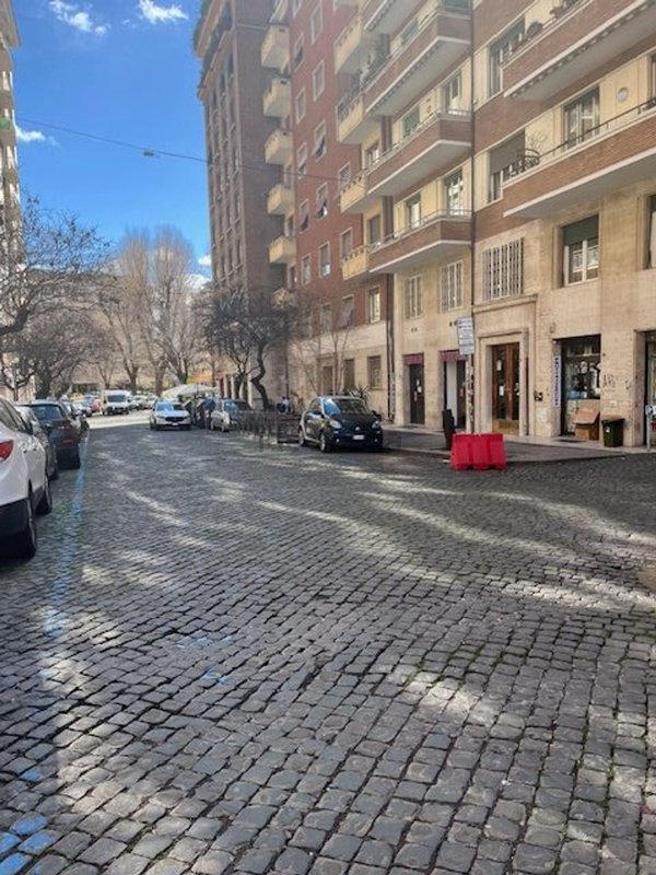 negozio in vendita a Roma