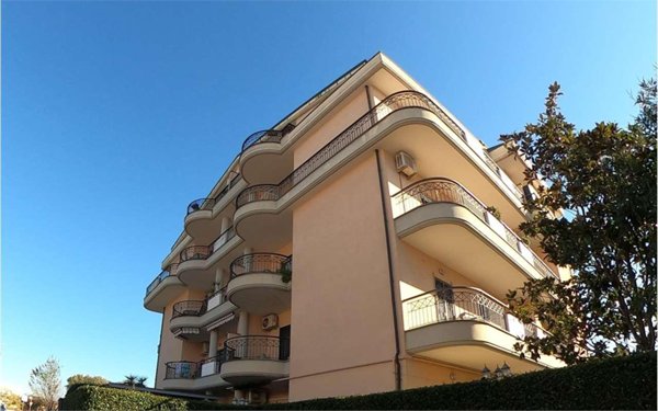 appartamento in vendita a Roma in zona Finocchio