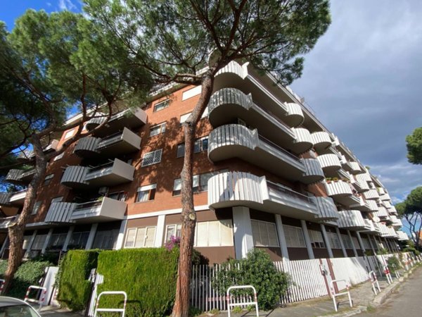 appartamento in vendita a Roma in zona Mostacciano