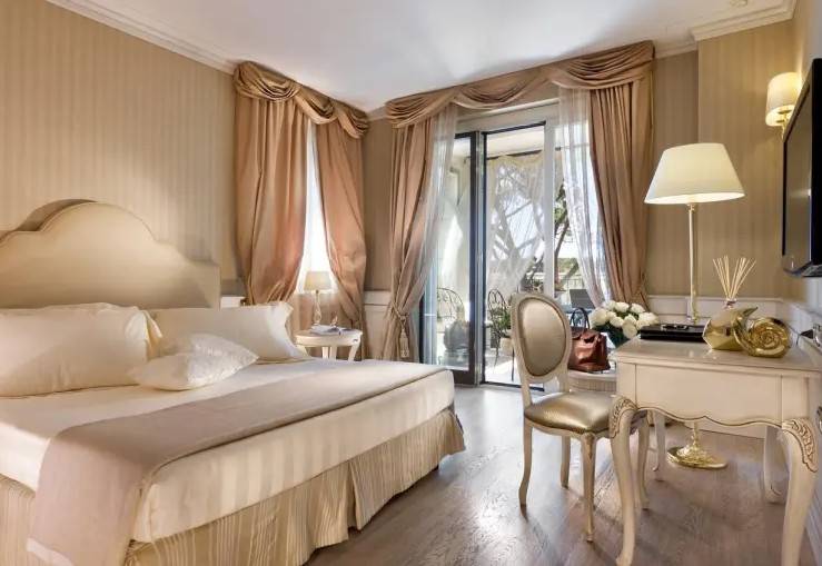 negozio in vendita a Roma in zona Campo Marzio