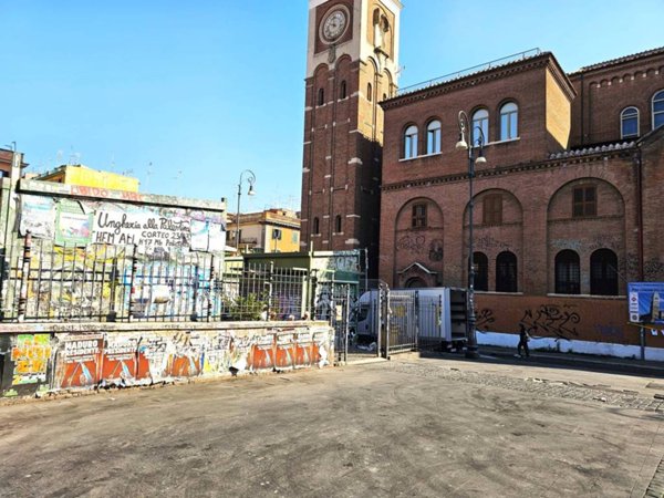 negozio in vendita a Roma in zona Tiburtino